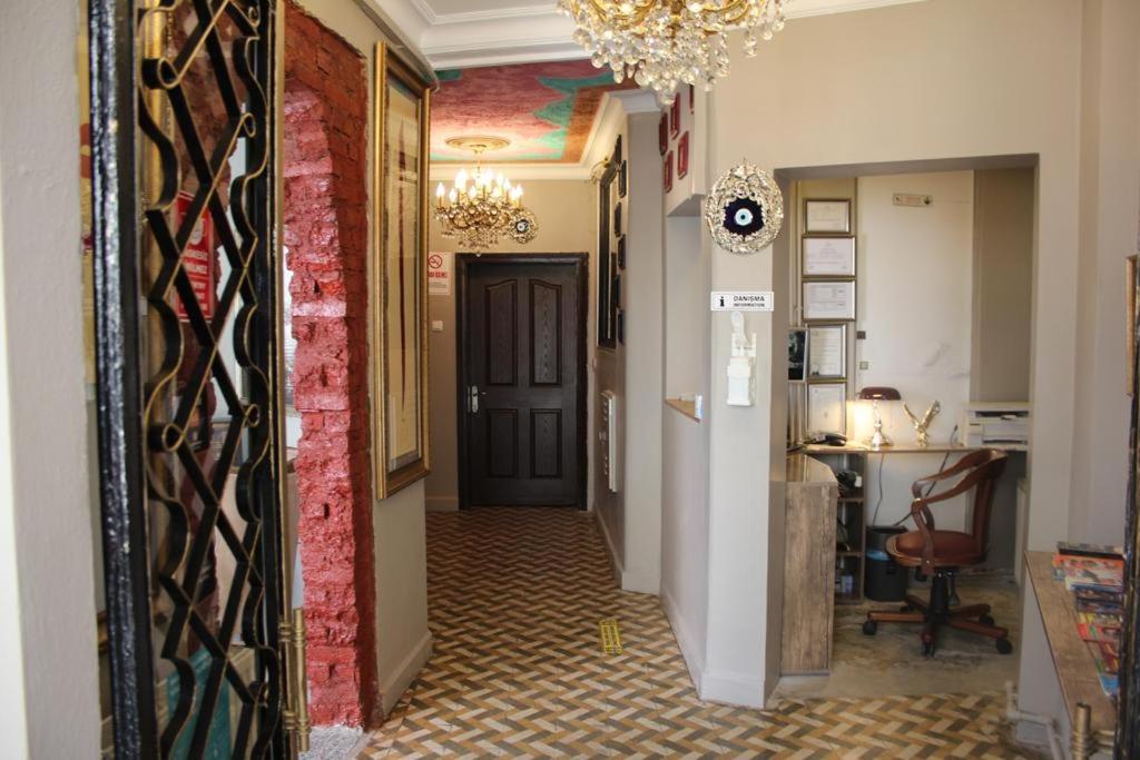 Bahaus Guesthouse Hostel Istanbul Exterior foto