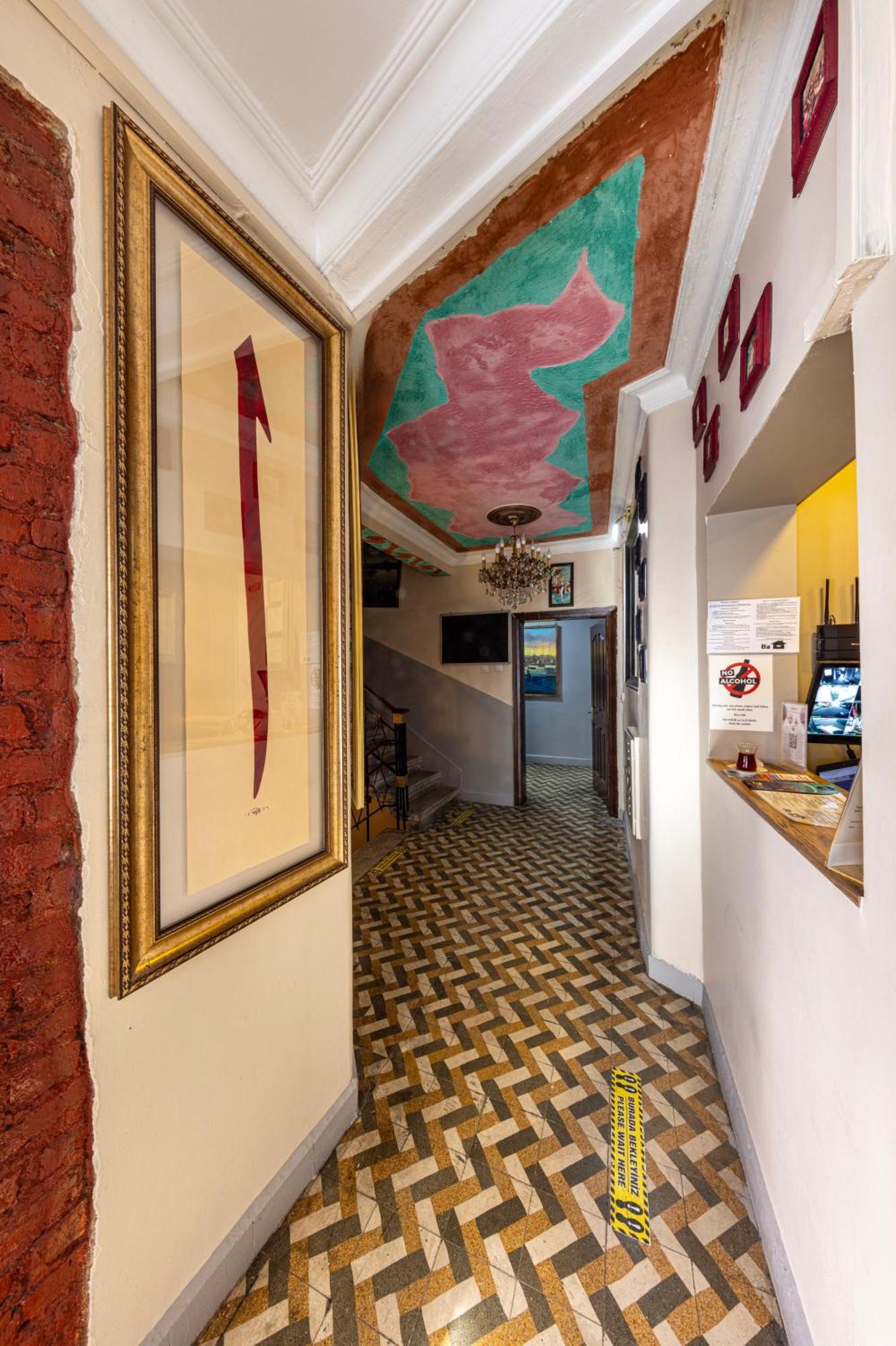 Bahaus Guesthouse Hostel Istanbul Exterior foto