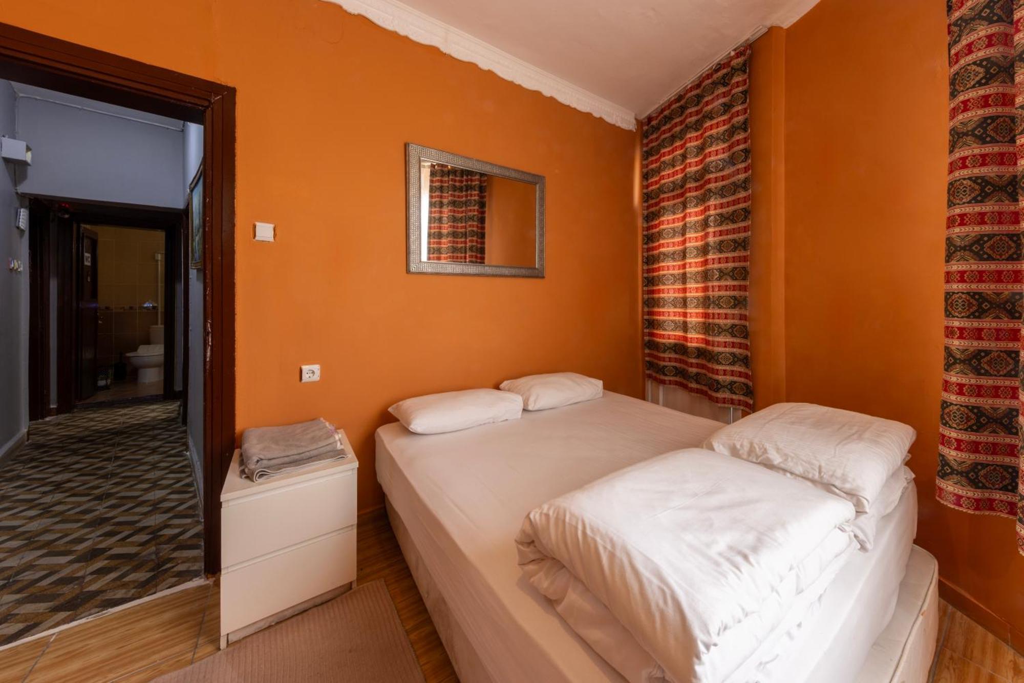 Bahaus Guesthouse Hostel Istanbul Exterior foto